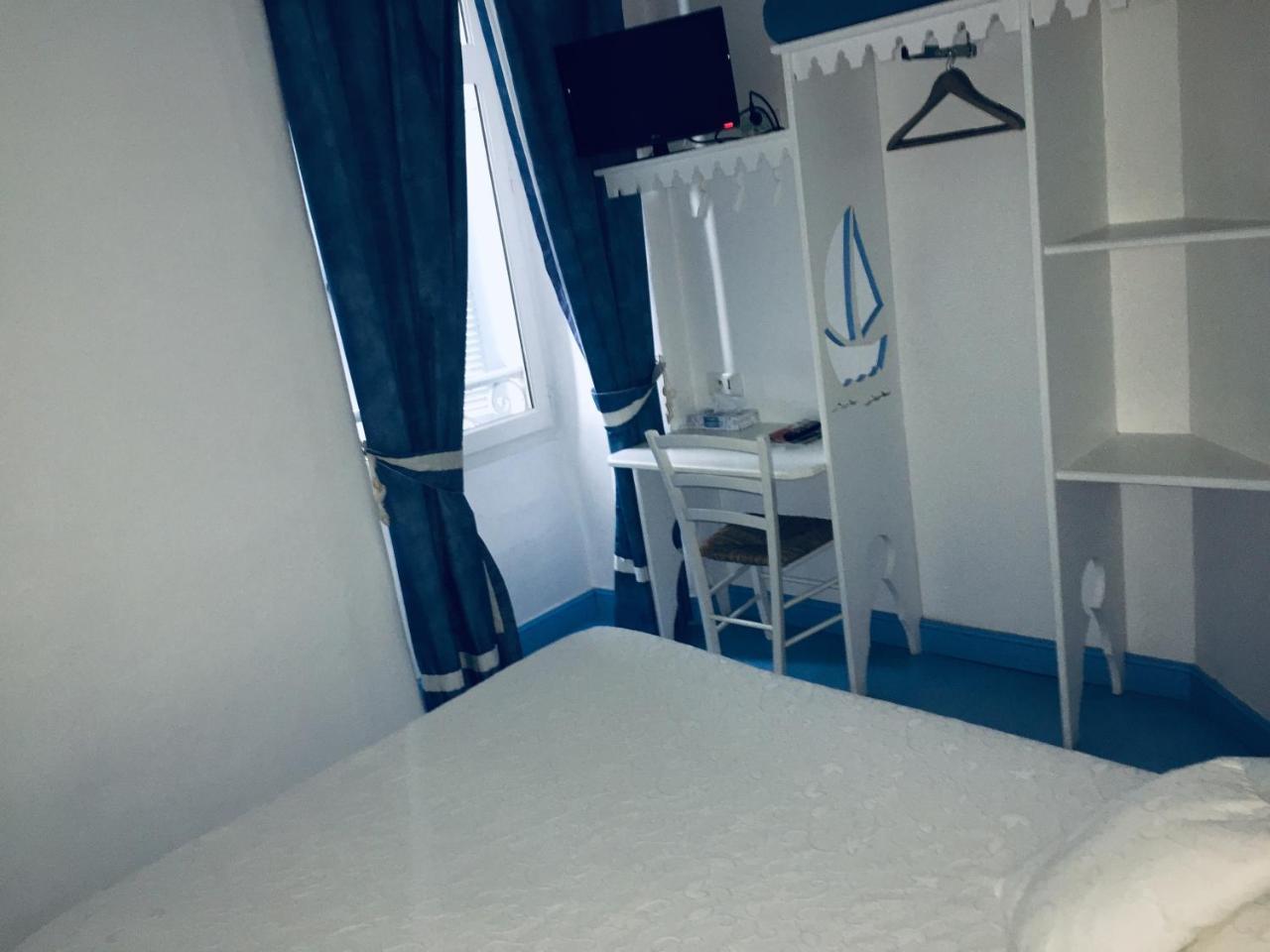 אולורן-סנט-מארי Hotel L'Astrolabe מראה חיצוני תמונה